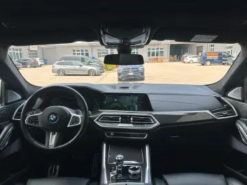 X6 M50d,ACC,HUD,SKYL,LASER,B&W,AHK,22