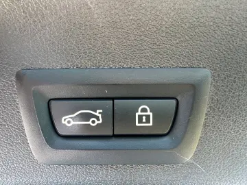 X6 M50d,ACC,HUD,SKYL,LASER,B&W,AHK,22