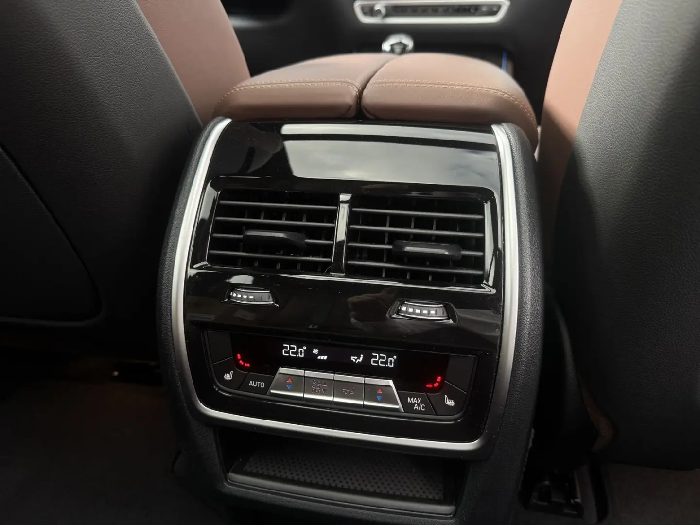 X5 xDrive45e Laser AHK DA Prof PA+ B&W HuD 22