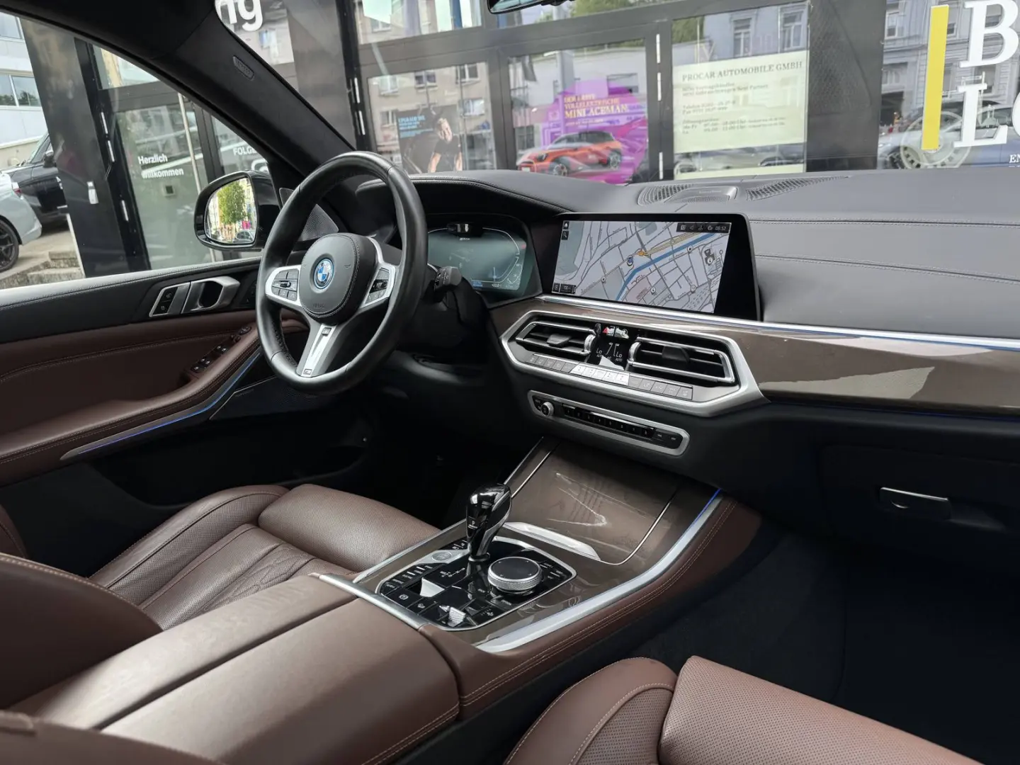 X5 xDrive45e Laser AHK DA Prof PA+ B&W HuD 22