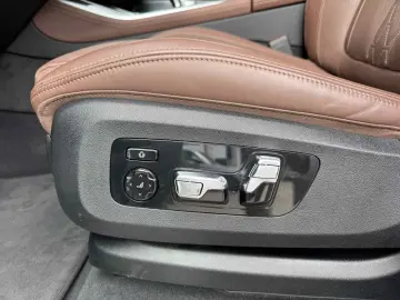 X5 xDrive45e Laser AHK DA Prof PA+ B&W HuD 22