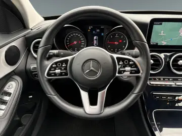 C 220d LIM AUTOMATIK - NAVI*APP*LEDER*AVANTGARDE