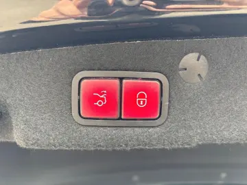 C 220d LIM AUTOMATIK - NAVI*APP*LEDER*AVANTGARDE