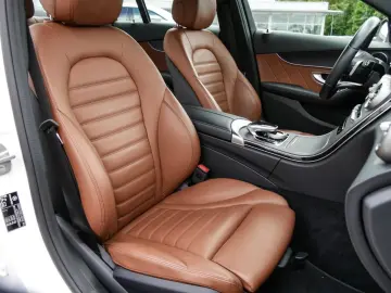 C 300 e 4MATIC |AMG|KEYL|LED|COMAND|KAM|HUD|TOTW