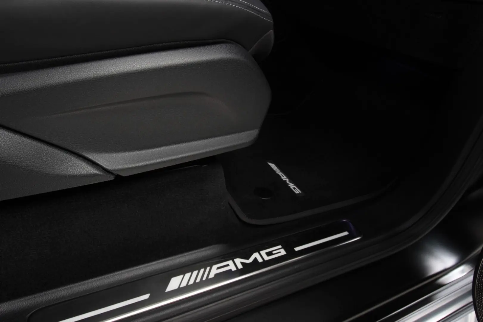 G 63 AMG Vollausstattung Neuwertig