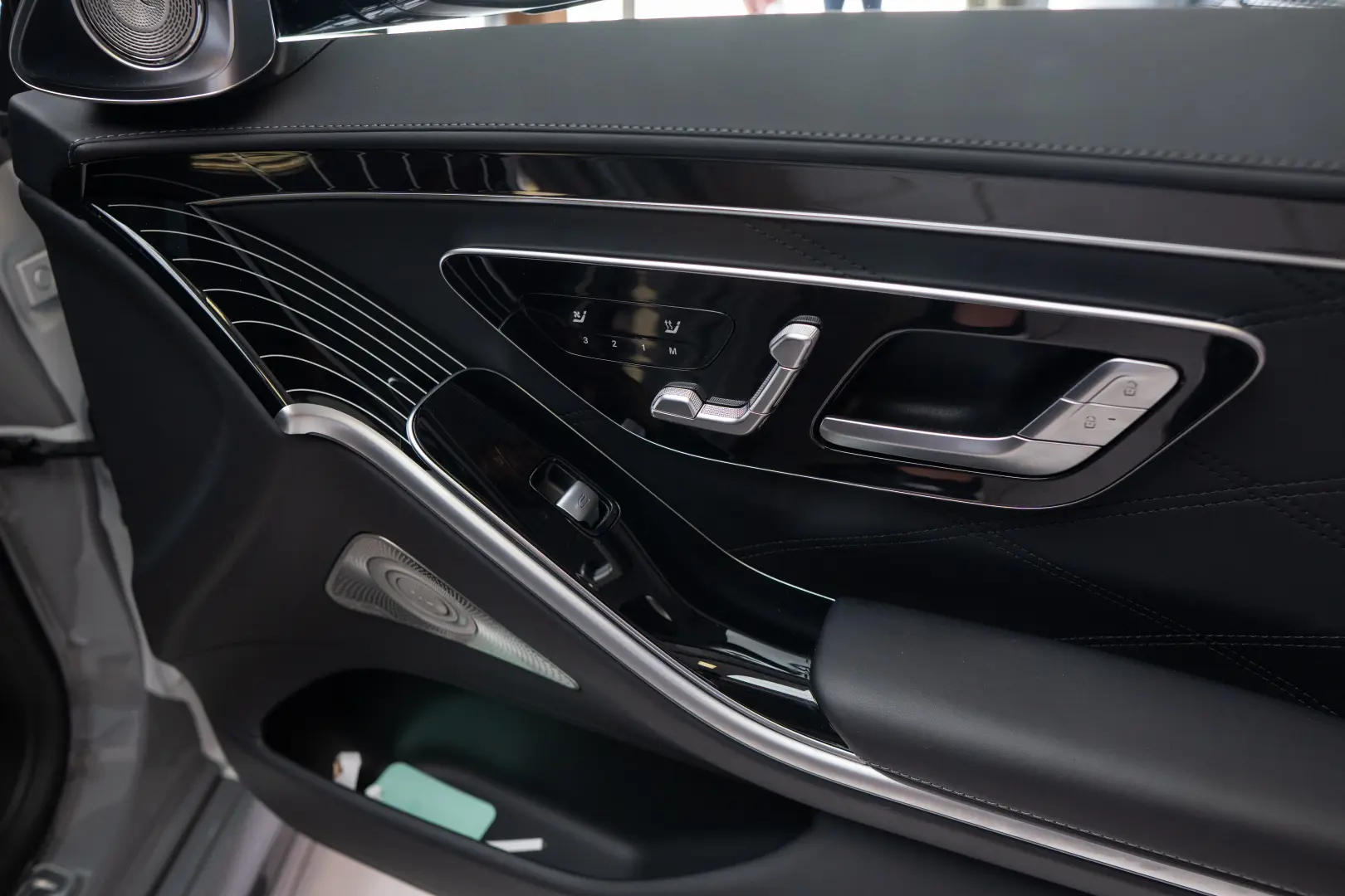 MERCEDES-AMG S 63 S E PERFORMANCE STOC/PPF INTERIOR-EXTERIOR