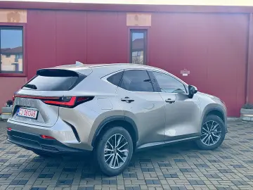 Lexus NX 450h