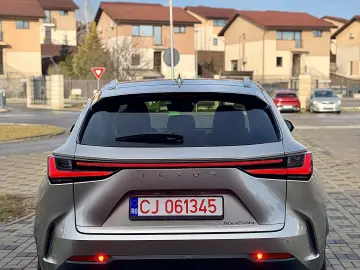 Lexus NX 450h