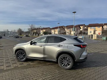 Lexus NX 450h
