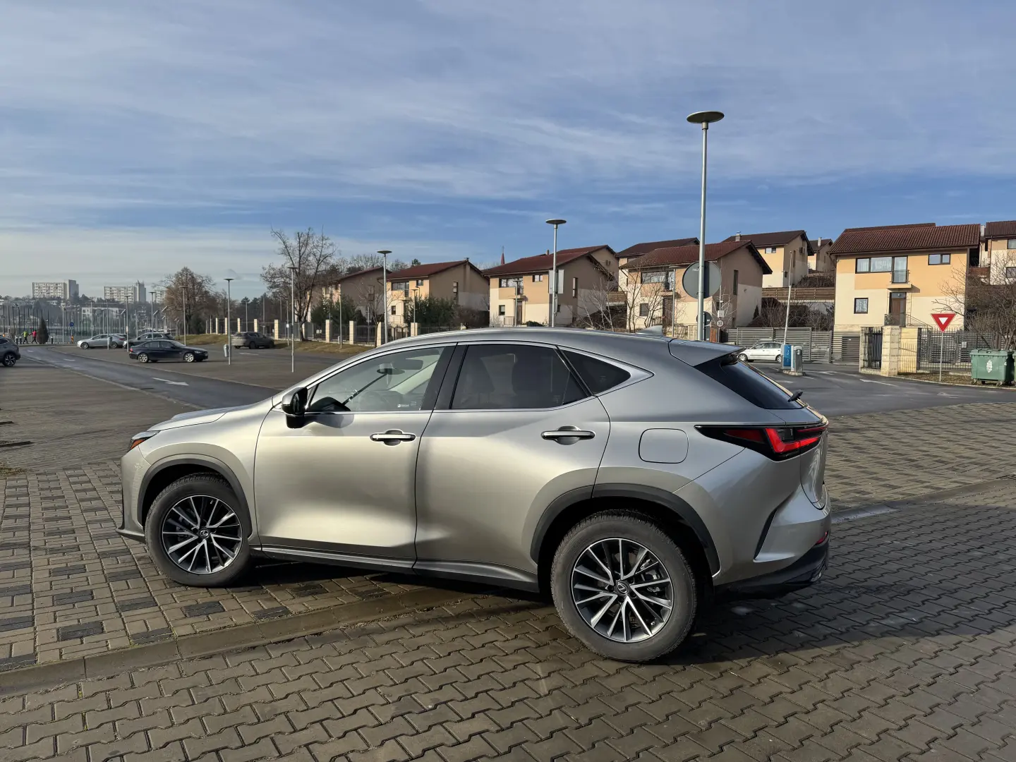 Lexus NX 450h