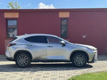 Lexus NX 450h
