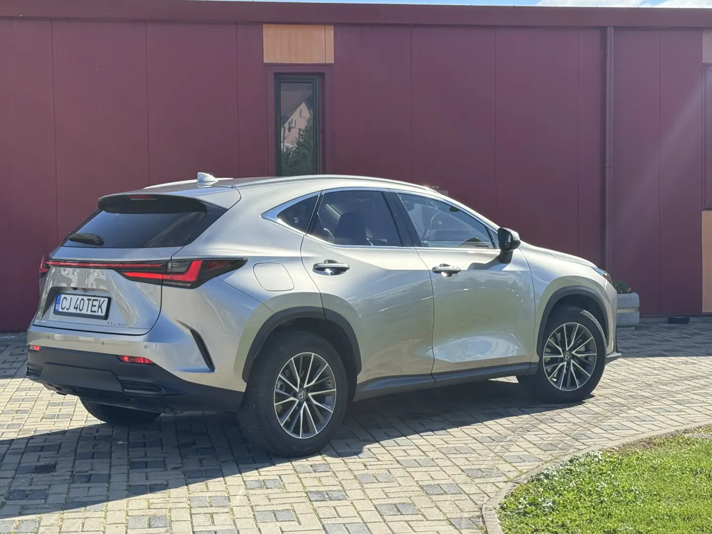 Lexus NX 450h