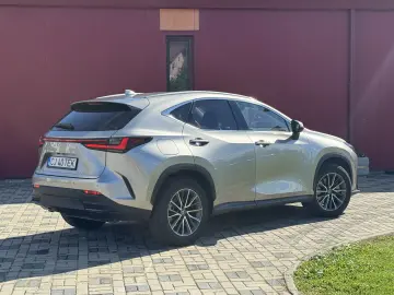 Lexus NX 450h
