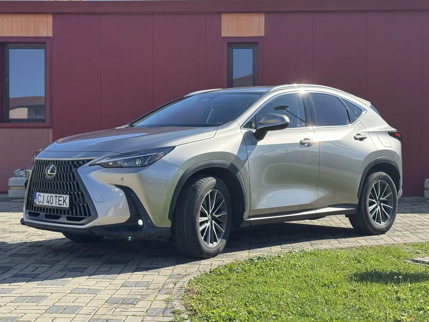 Lexus NX 450h
