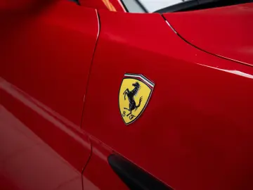 FERRARI Portofino M