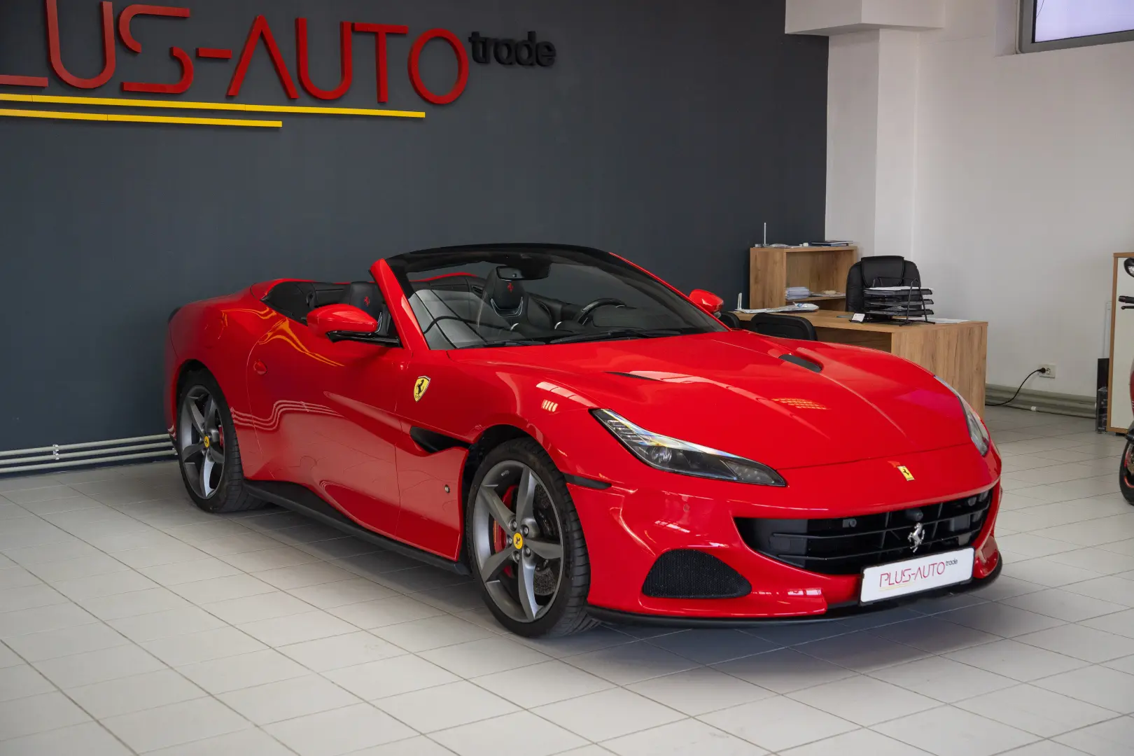 FERRARI Portofino M