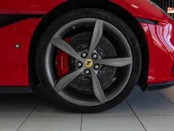 FERRARI Portofino M