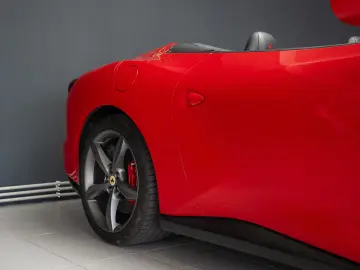 FERRARI Portofino M
