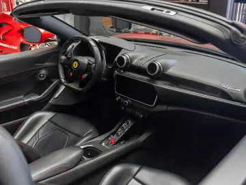 FERRARI Portofino M