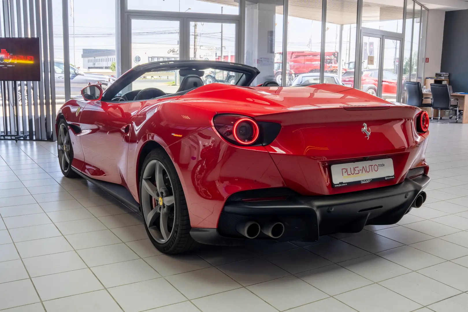 FERRARI Portofino M
