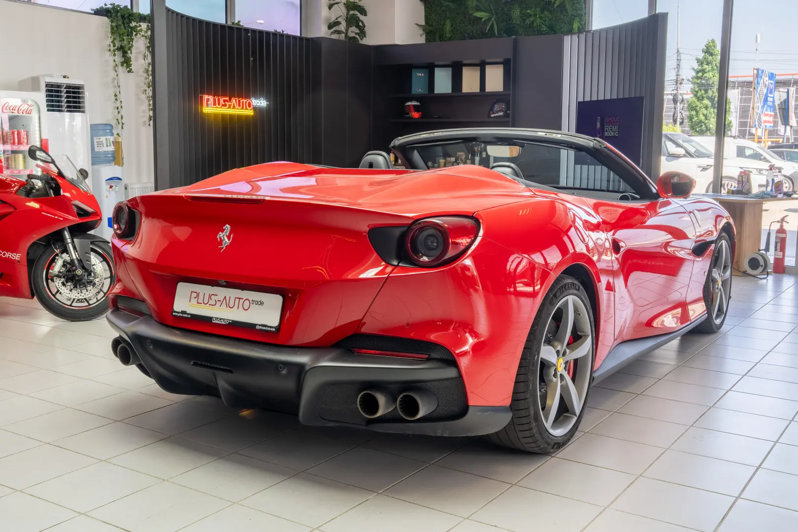 FERRARI Portofino M
