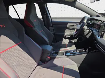 Golf VIII 2.0 TSI DSG GTI CLUBSPORT*BLACK-STYLE*