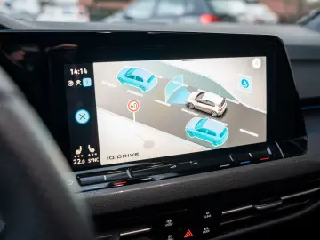 Golf GTI Clubsport Pano DCC H&K Keyless APP ACC