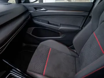 Golf GTI Clubsport Pano DCC H&K Keyless APP ACC