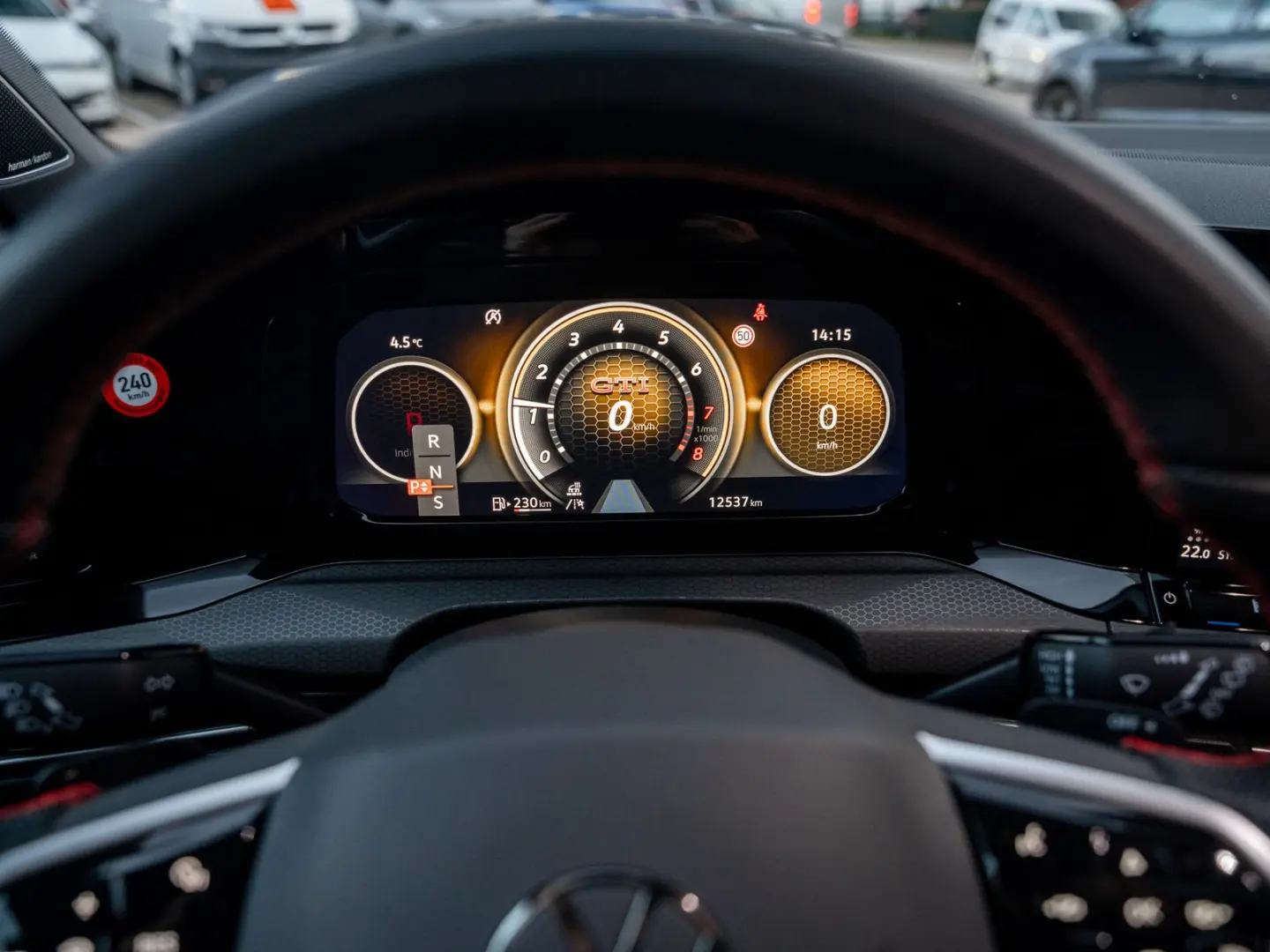 Golf GTI Clubsport Pano DCC H&K Keyless APP ACC