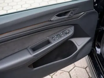 Golf GTI Clubsport Pano DCC H&K Keyless APP ACC