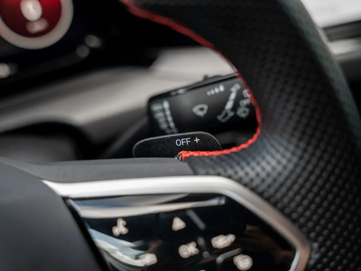Golf GTI Clubsport 2.0 TSI DSG H&K Head-up