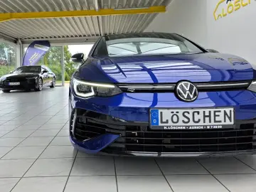Golf VIII Limo R 4Motion Panorama Harman Kardon