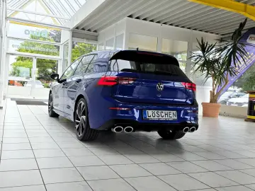 Golf VIII Limo R 4Motion Panorama Harman Kardon