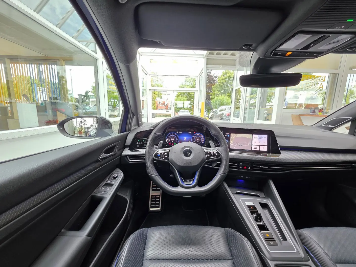 Golf VIII Limo R 4Motion Panorama Harman Kardon