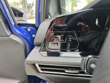 Golf VIII Limo R 4Motion Panorama Harman Kardon