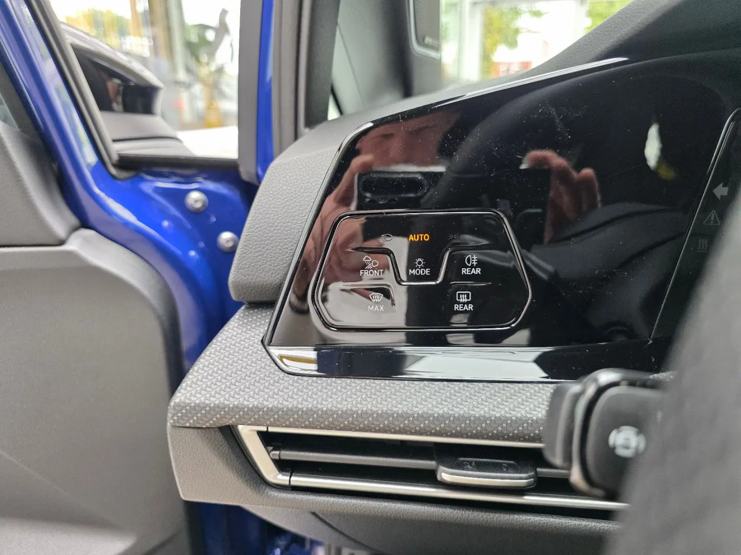 Golf VIII Limo R 4Motion Panorama Harman Kardon