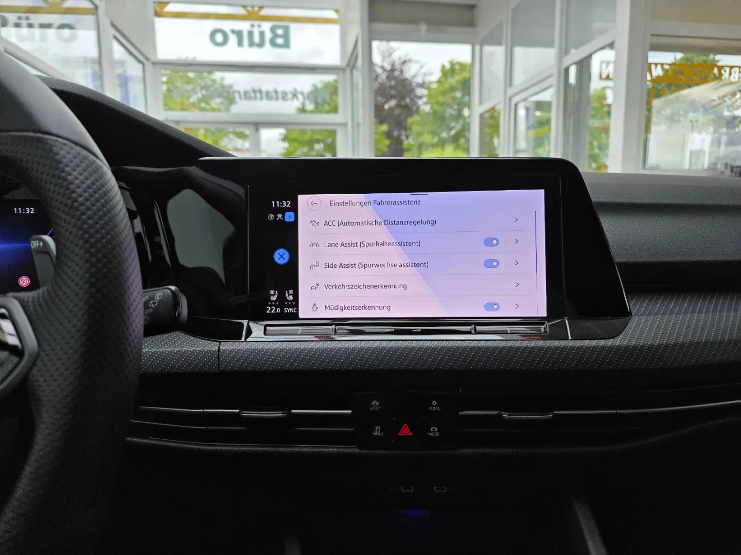 Golf VIII Limo R 4Motion Panorama Harman Kardon