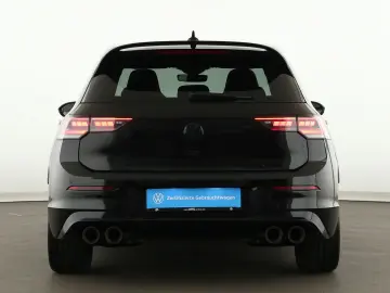 Golf R 2.0TSI 333PS Black Ed. Akrapovic IQ.Light