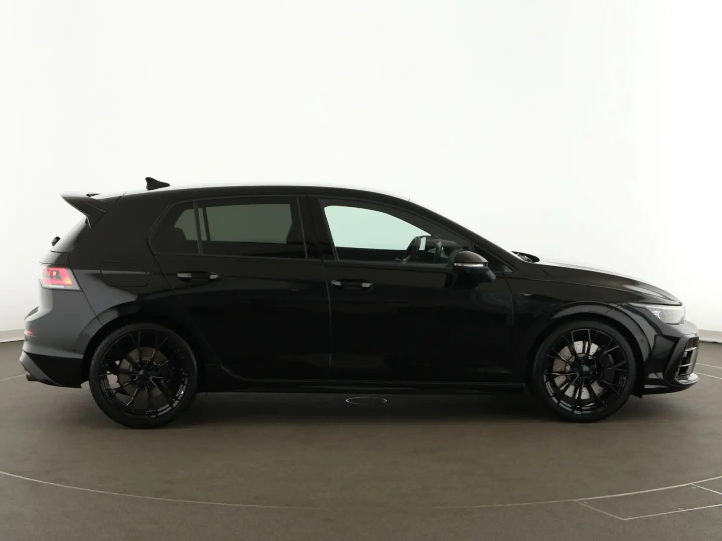 Golf R 2.0TSI 333PS Black Ed. Akrapovic IQ.Light