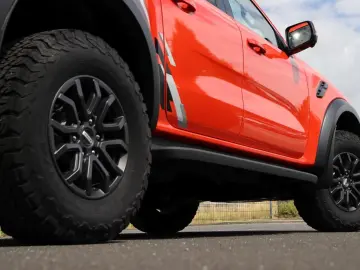Ranger Raptor DK e-4WD 3.0 +1.HAND+AHK*NAVI+LED+