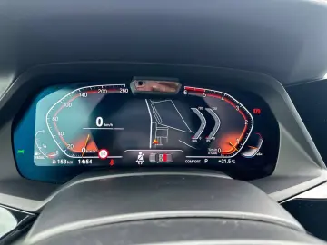 X5 xDr 30d M Sport HUD HIFI RFK Stdhz Laser Pano