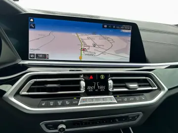 X5 xDr 30d M Sport HUD HIFI RFK Stdhz Laser Pano
