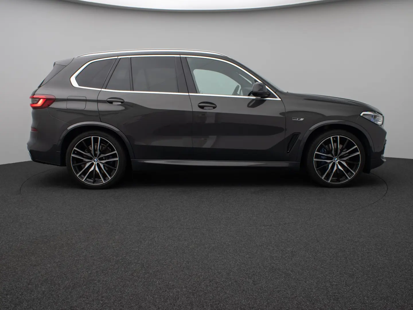 X5 xD45e M Sport Panorama 360°Laser HUD B&W 22
