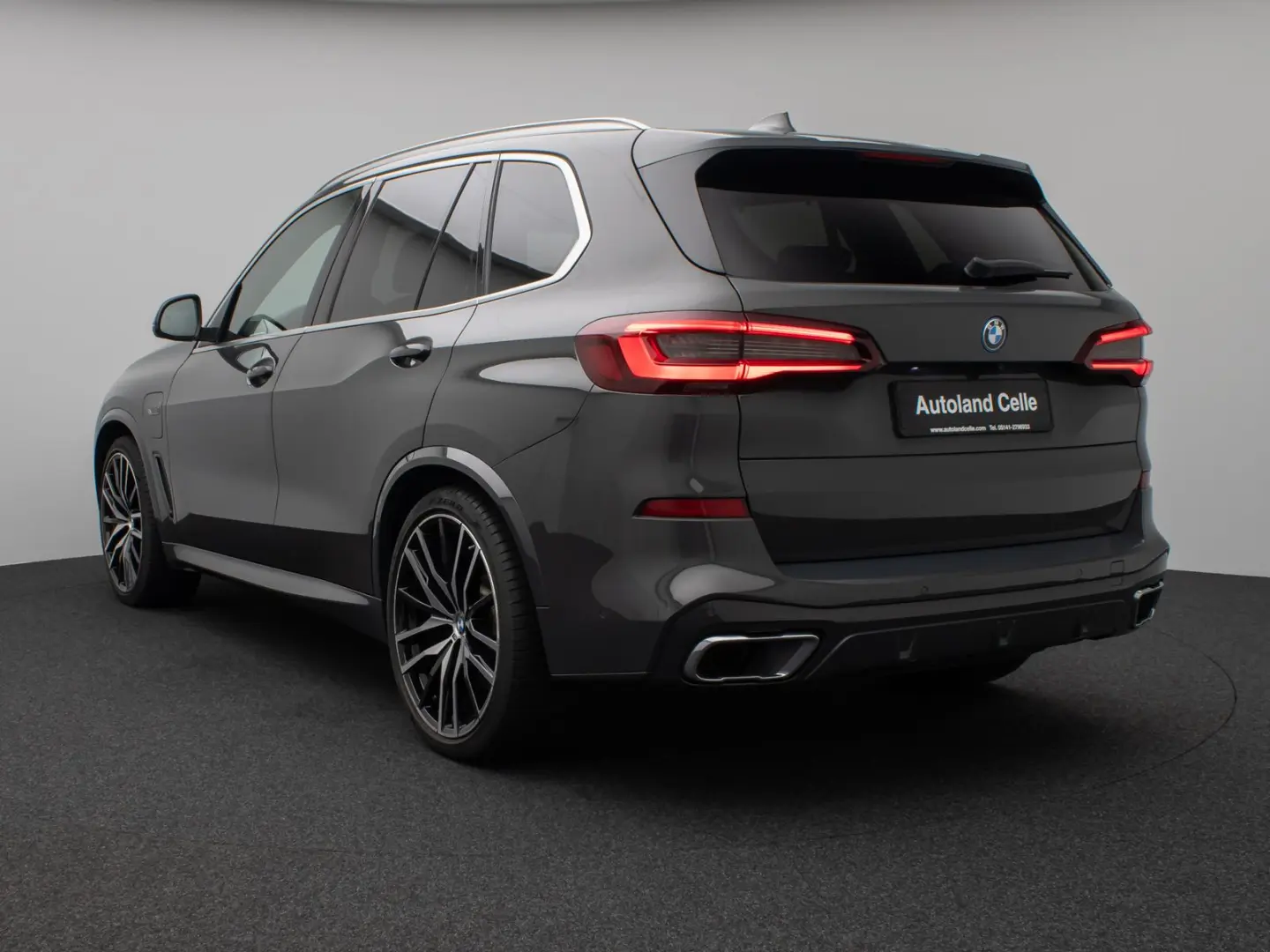 X5 xD45e M Sport Panorama 360°Laser HUD B&W 22