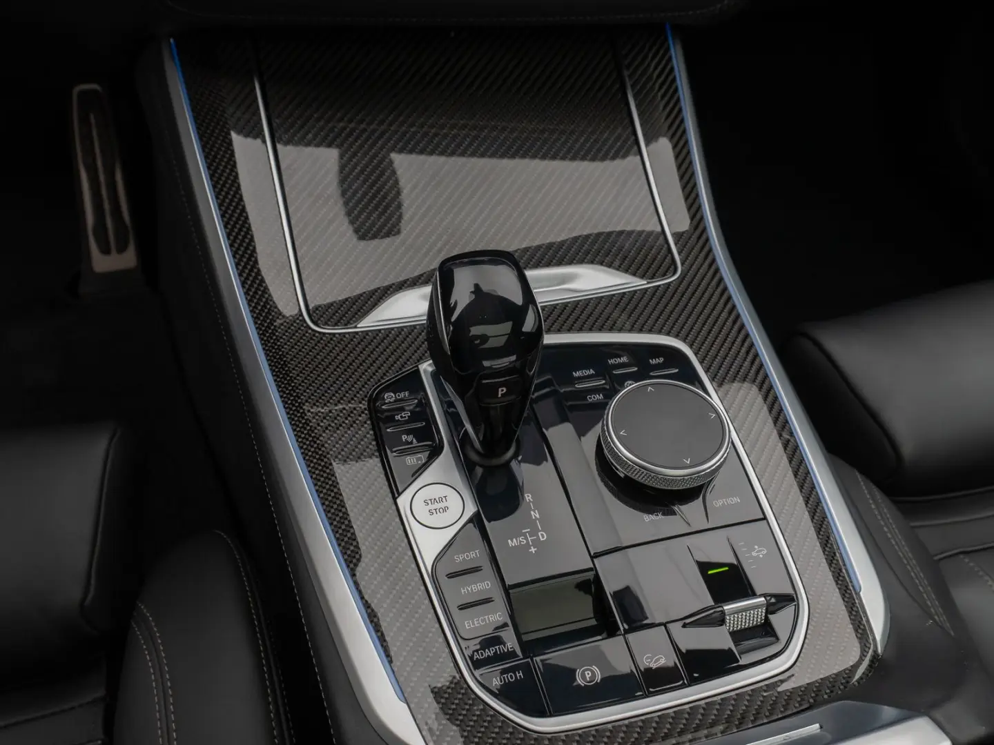 X5 xD45e M Sport Panorama 360°Laser HUD B&W 22