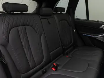 X5 xD45e M Sport Panorama 360°Laser HUD B&W 22