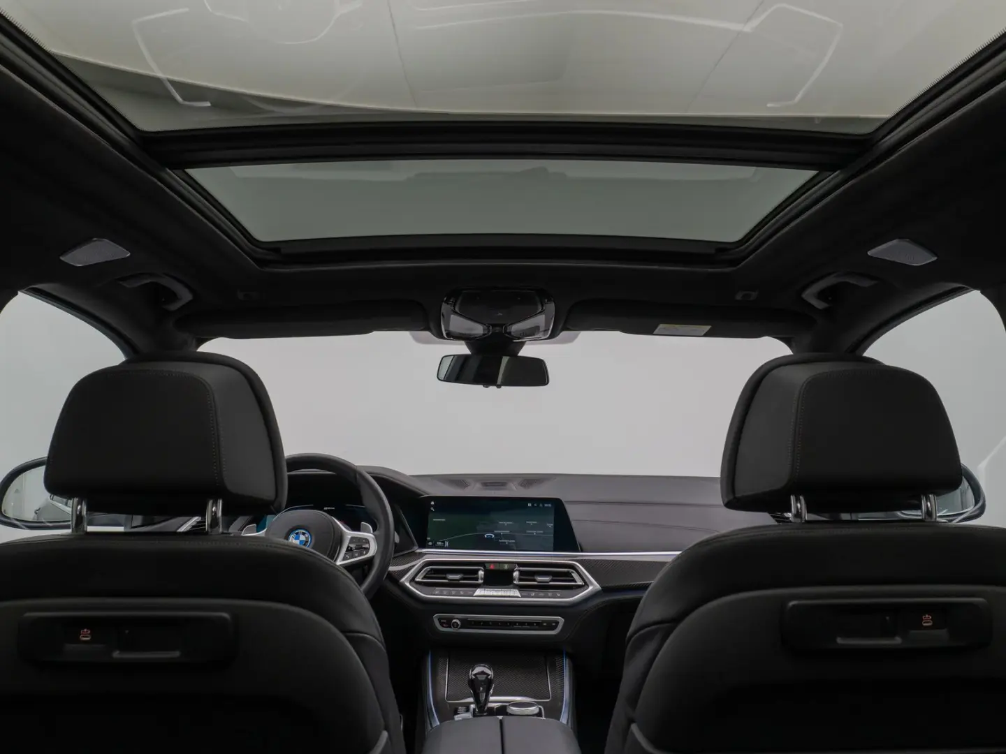X5 xD45e M Sport Panorama 360°Laser HUD B&W 22