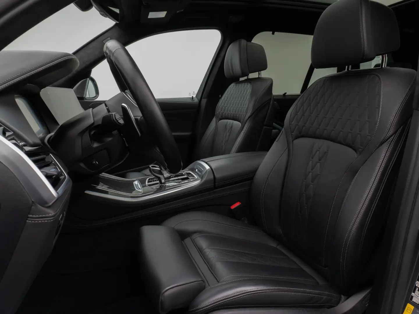 X5 xD45e M Sport Panorama 360°Laser HUD B&W 22
