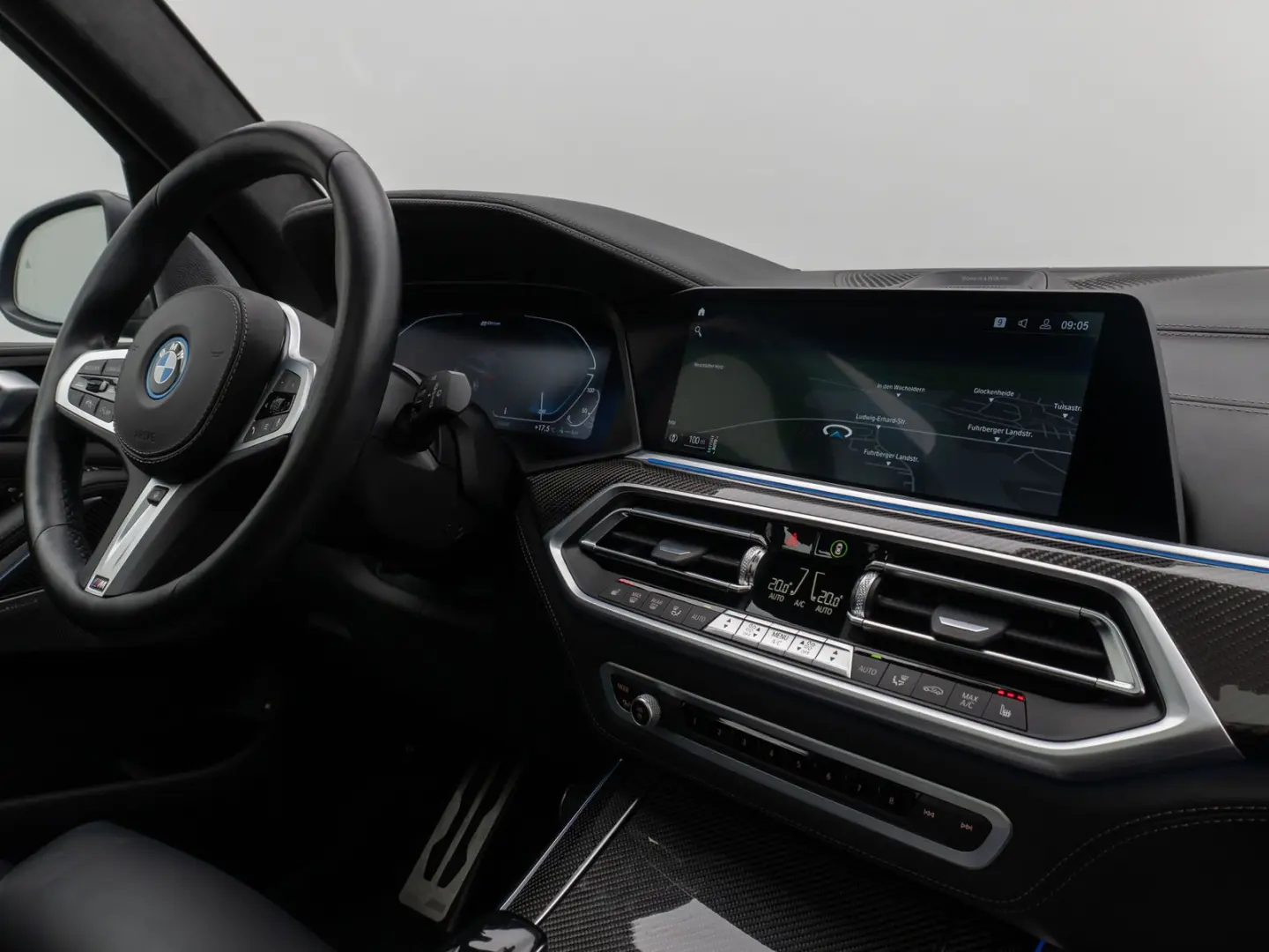 X5 xD45e M Sport Panorama 360°Laser HUD B&W 22
