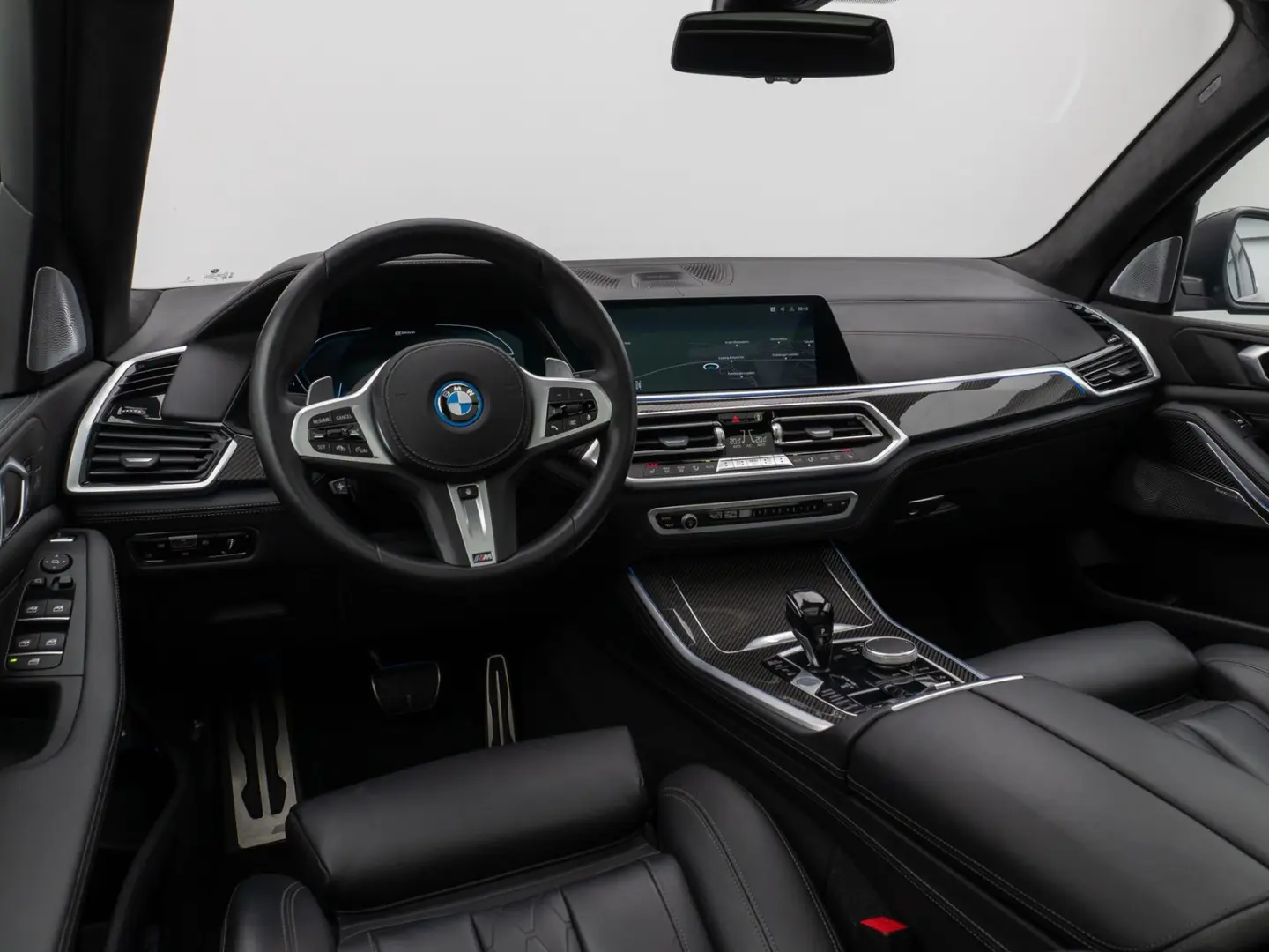 X5 xD45e M Sport Panorama 360°Laser HUD B&W 22